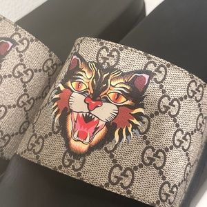 Gucci supreme angry cat sandal slides